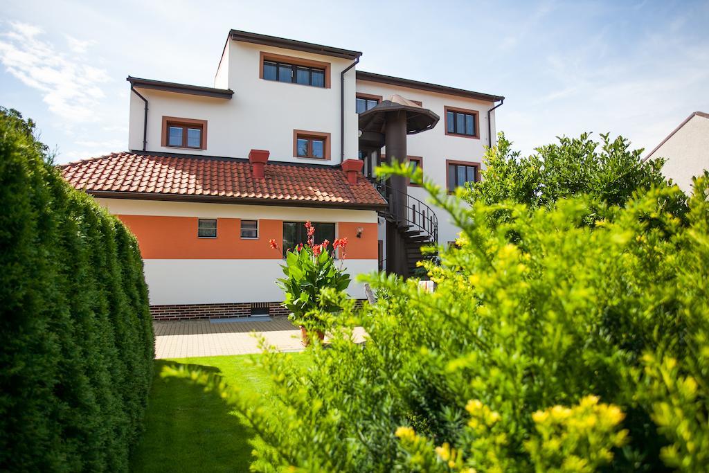 Pension Minor Ceske Budejovice Exteriör bild
