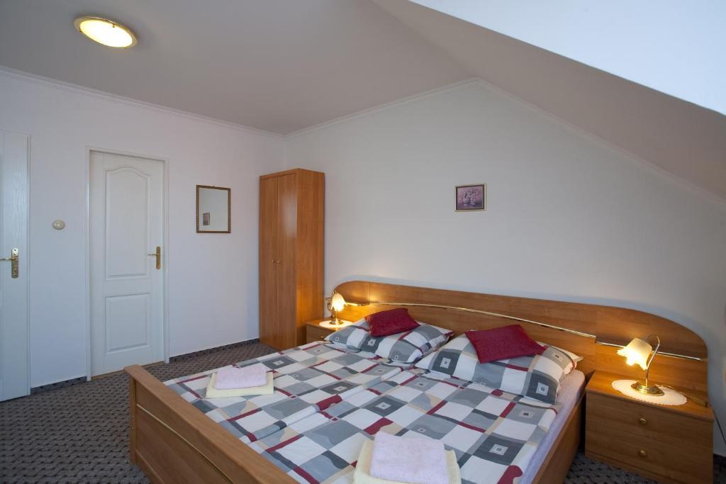 Pension Minor Ceske Budejovice Rum bild